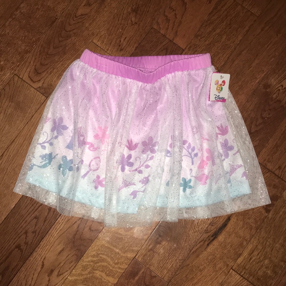 NWT-Girls size 7 Disney skort